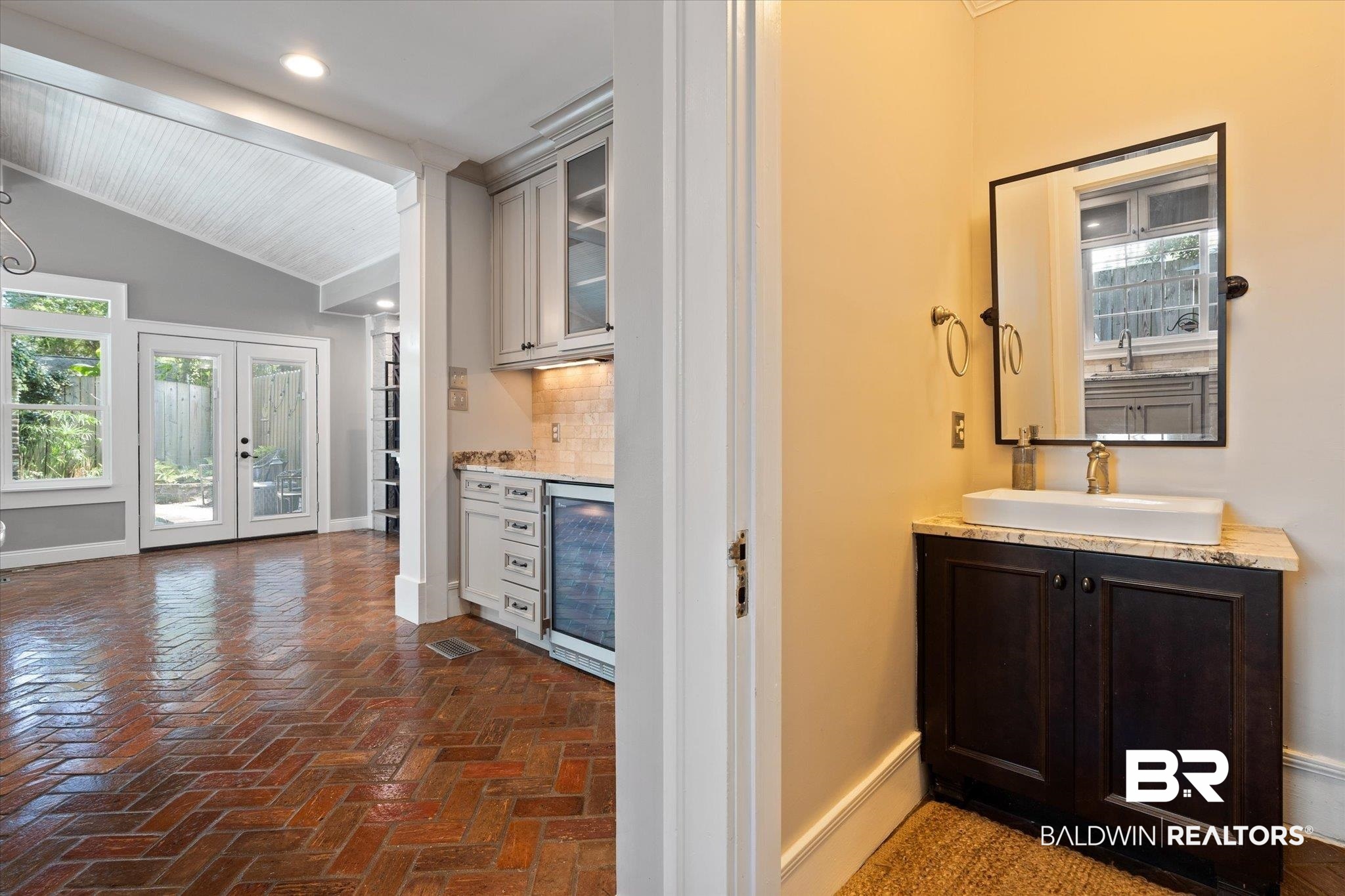 255 Adams Street Mobile, AL 36603 - Photo 13 of 32