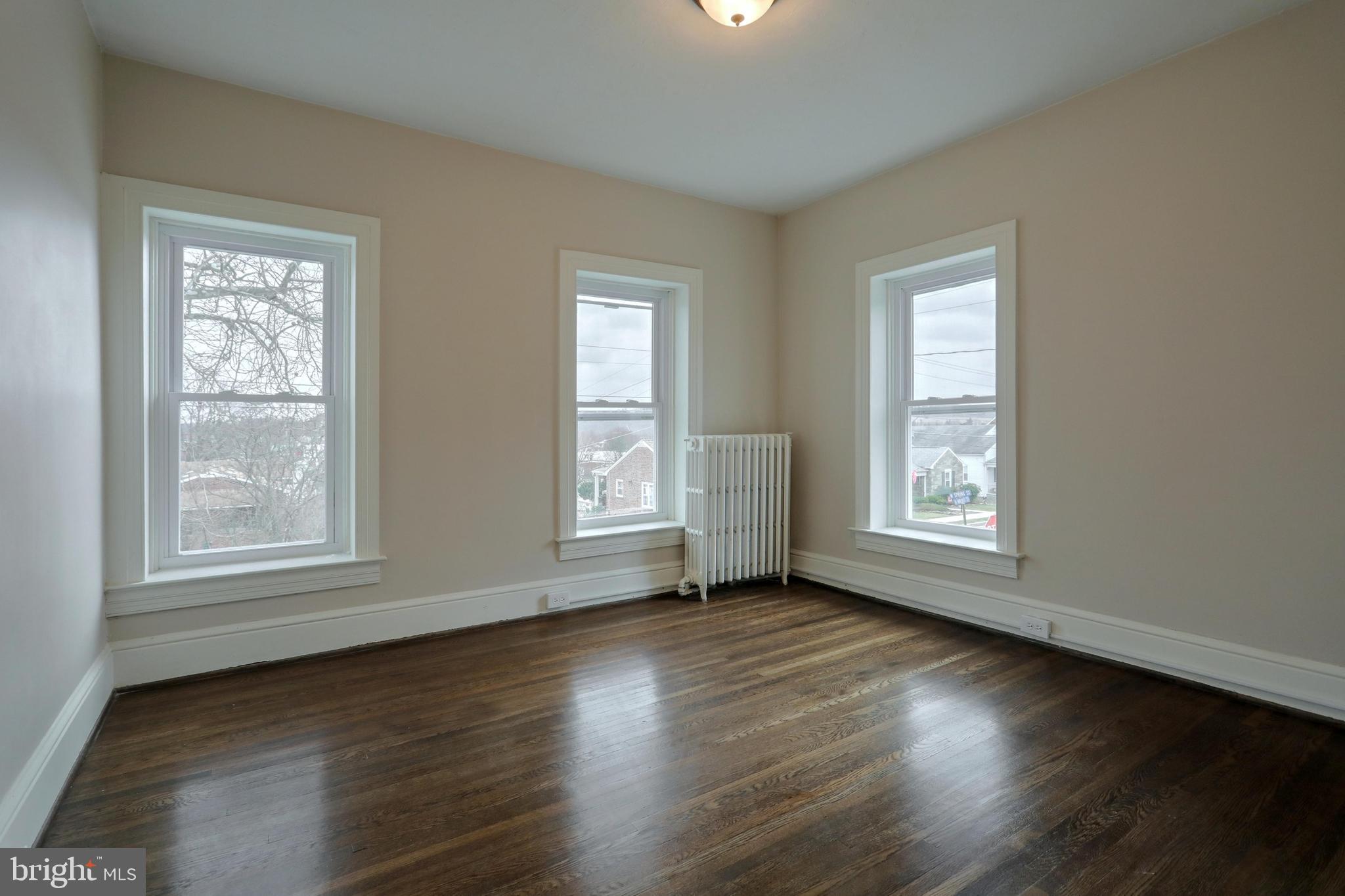 104 North Walnut Street Spring Grove, PA 17362 - Photo 27 of 34
