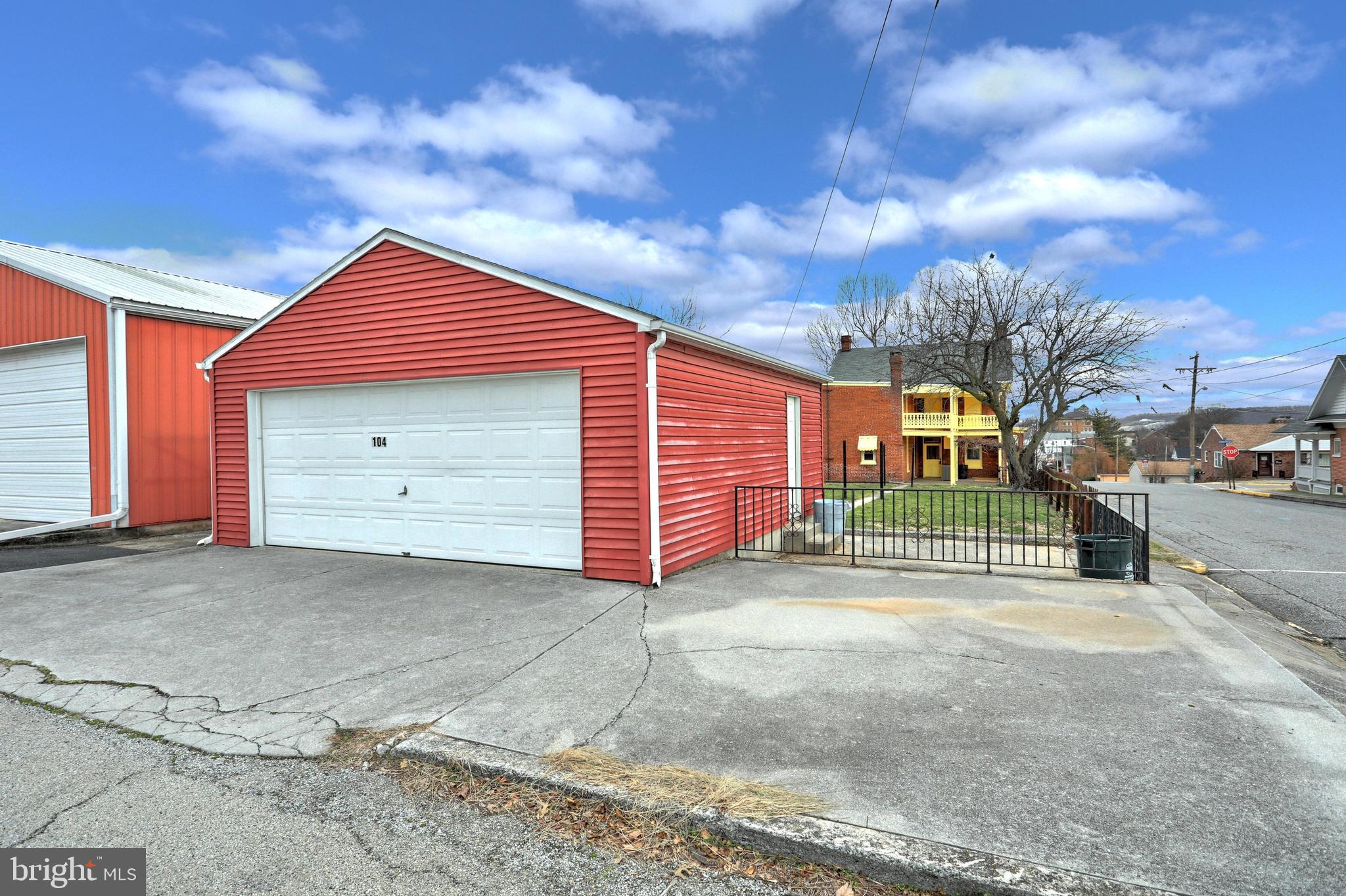 104 North Walnut Street Spring Grove, PA 17362 - Photo 33 of 34