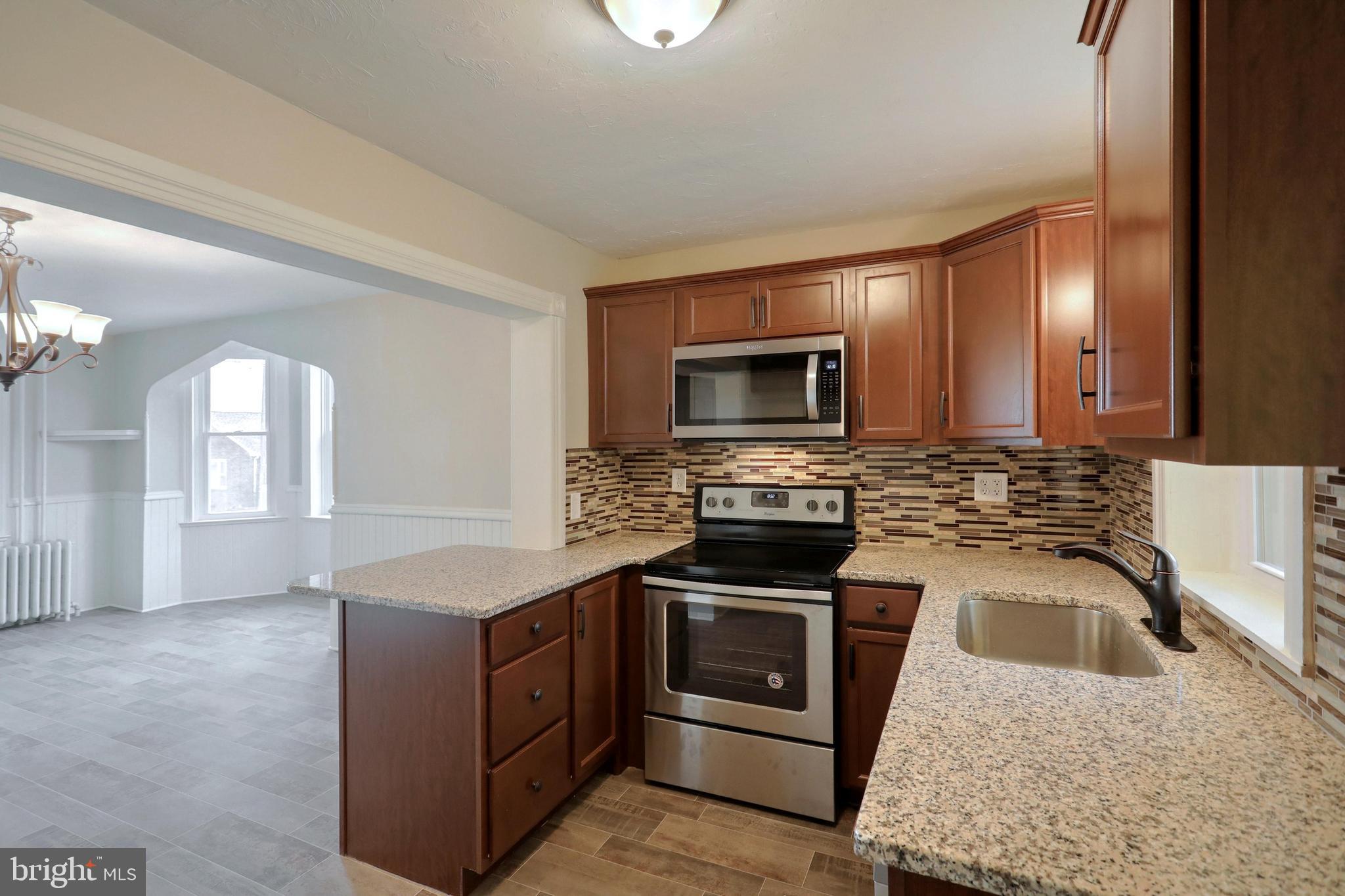 104 North Walnut Street Spring Grove, PA 17362 - Photo 10 of 34