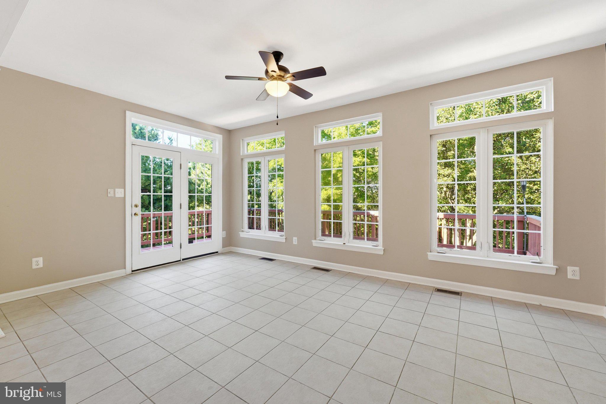 2148 Chestnut Lane Frederick, MD 21702 - Photo 20 of 77 Sun Room