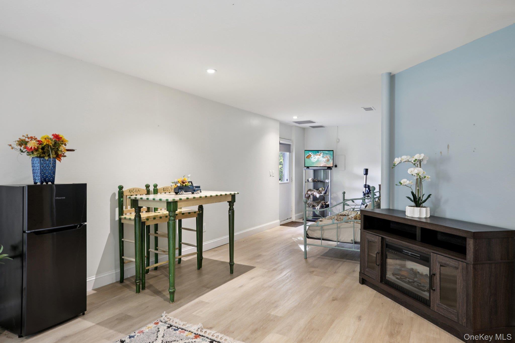 30 Reed Court Washingtonville, NY 10992 - Photo 23 of 36 a dining room with furniture and entryway