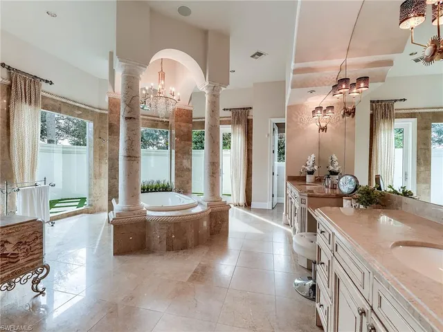 $5,650,000 | 11551 Aerie Court, Naples, FL 34120