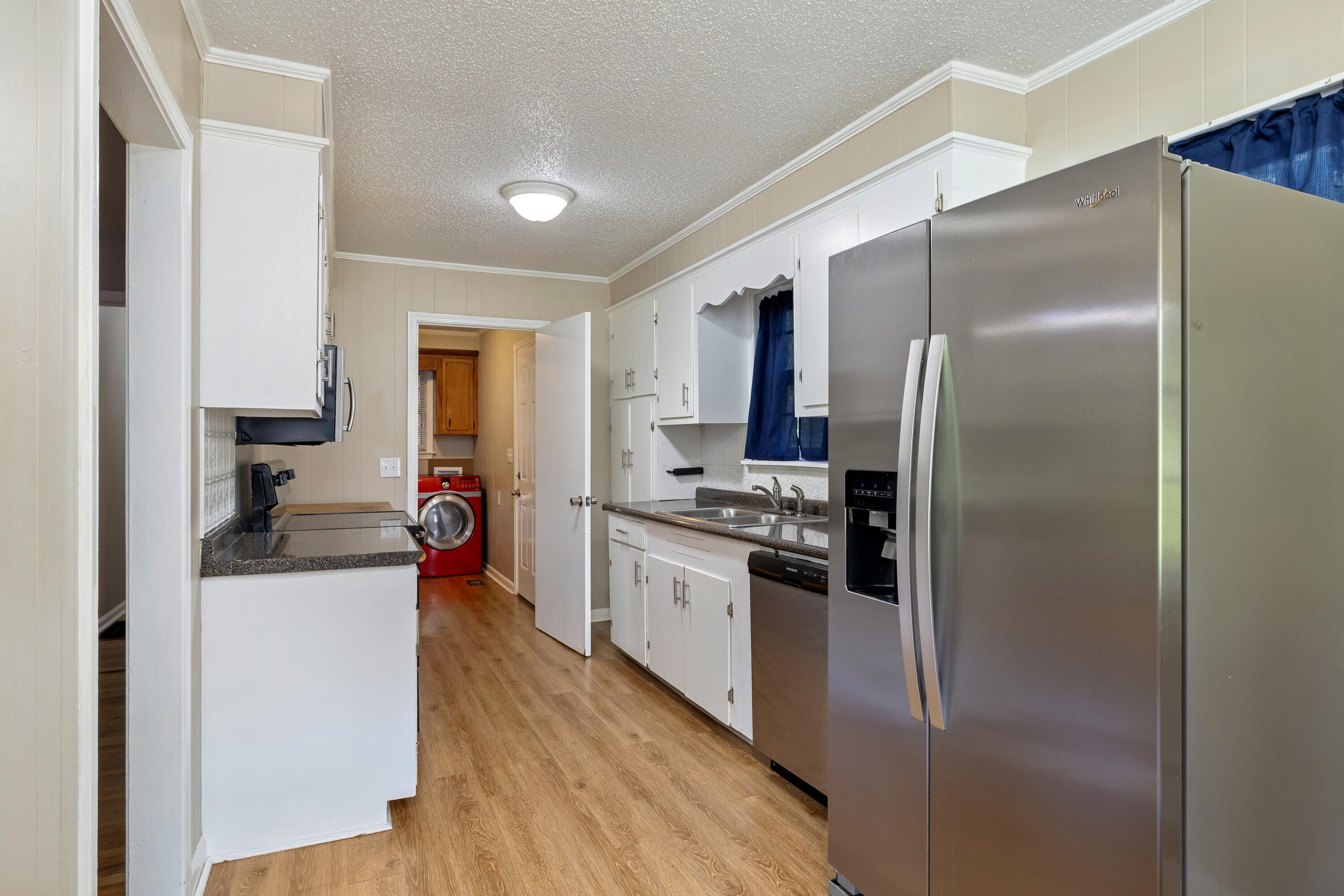 2437 Derwent Drive Sumter, SC 29154 - Photo 5 of 28 11