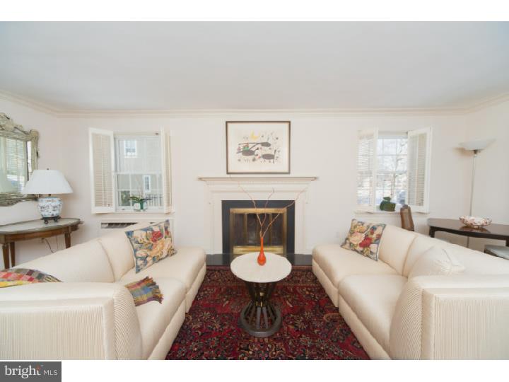 53 Woodcroft Road Havertown, PA 19083 - Photo 3 of 25 Living Room