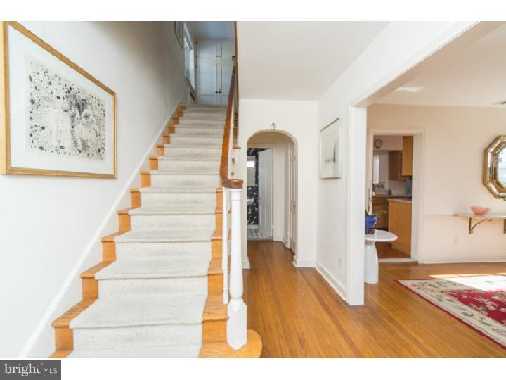 53 Woodcroft Road Havertown, PA 19083 - Photo 5 of 25 Foyer