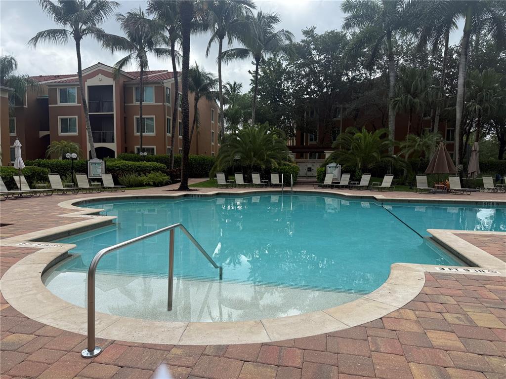 1180 Reserve Way, Unit 302 Naples, FL 34105 - Photo 26 of 35