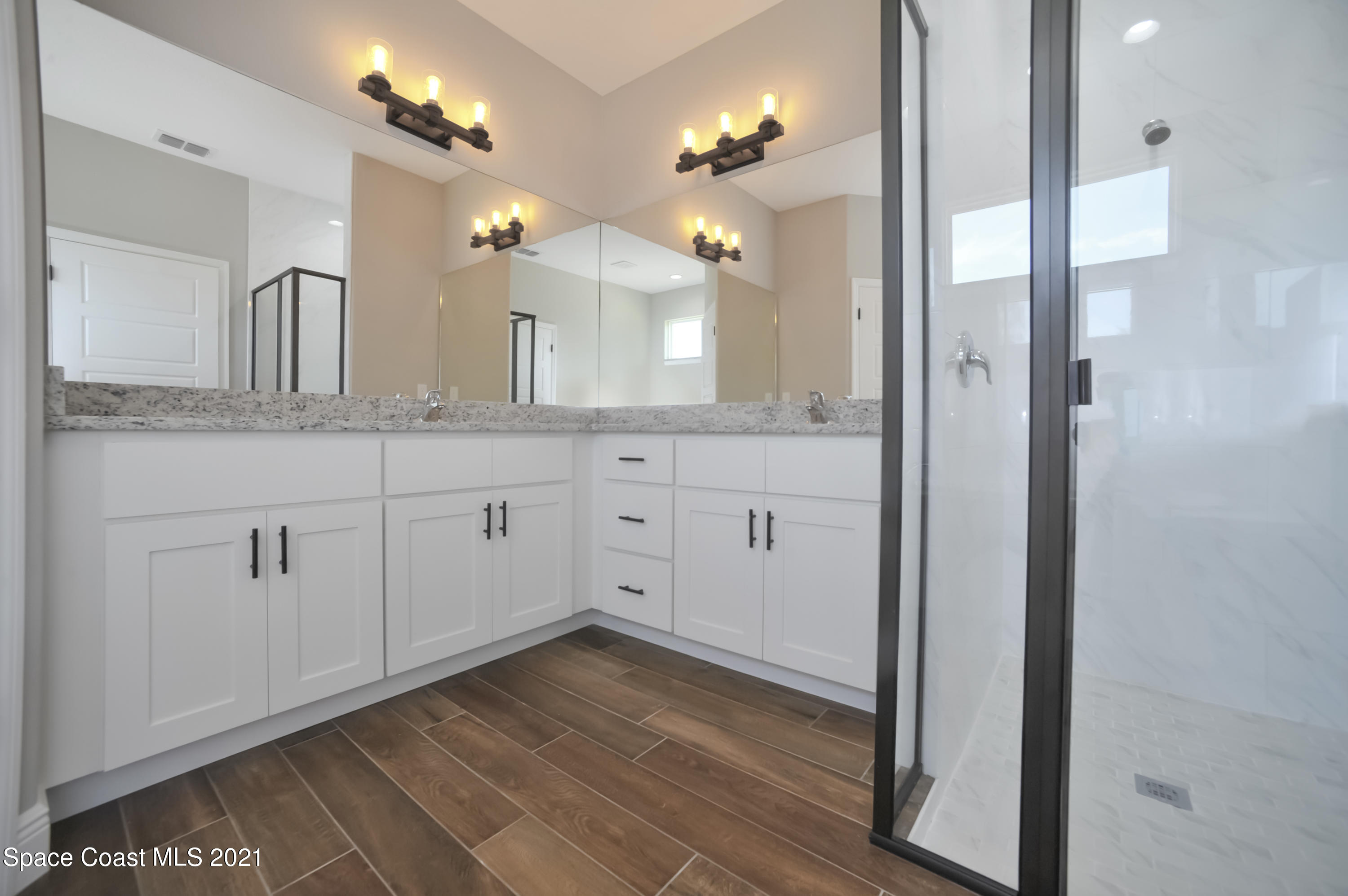 1335 Paragon Road Southeast Palm Bay, FL 32909 - Photo 12 of 34 REW_1947