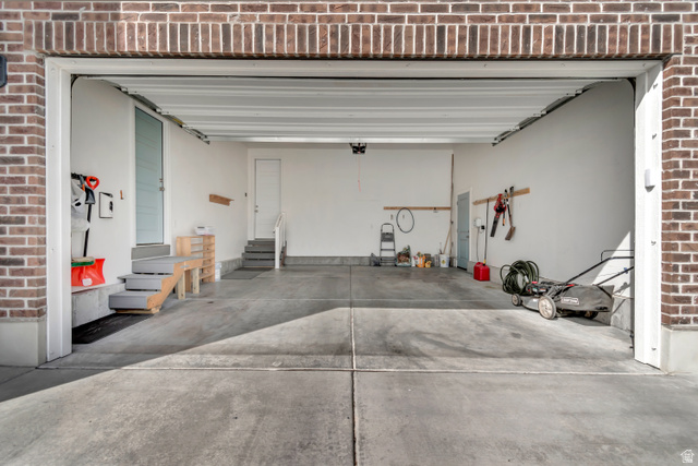 3232 West 1670th Street North Provo, UT 84601 - Photo 33 of 33 View of garage
