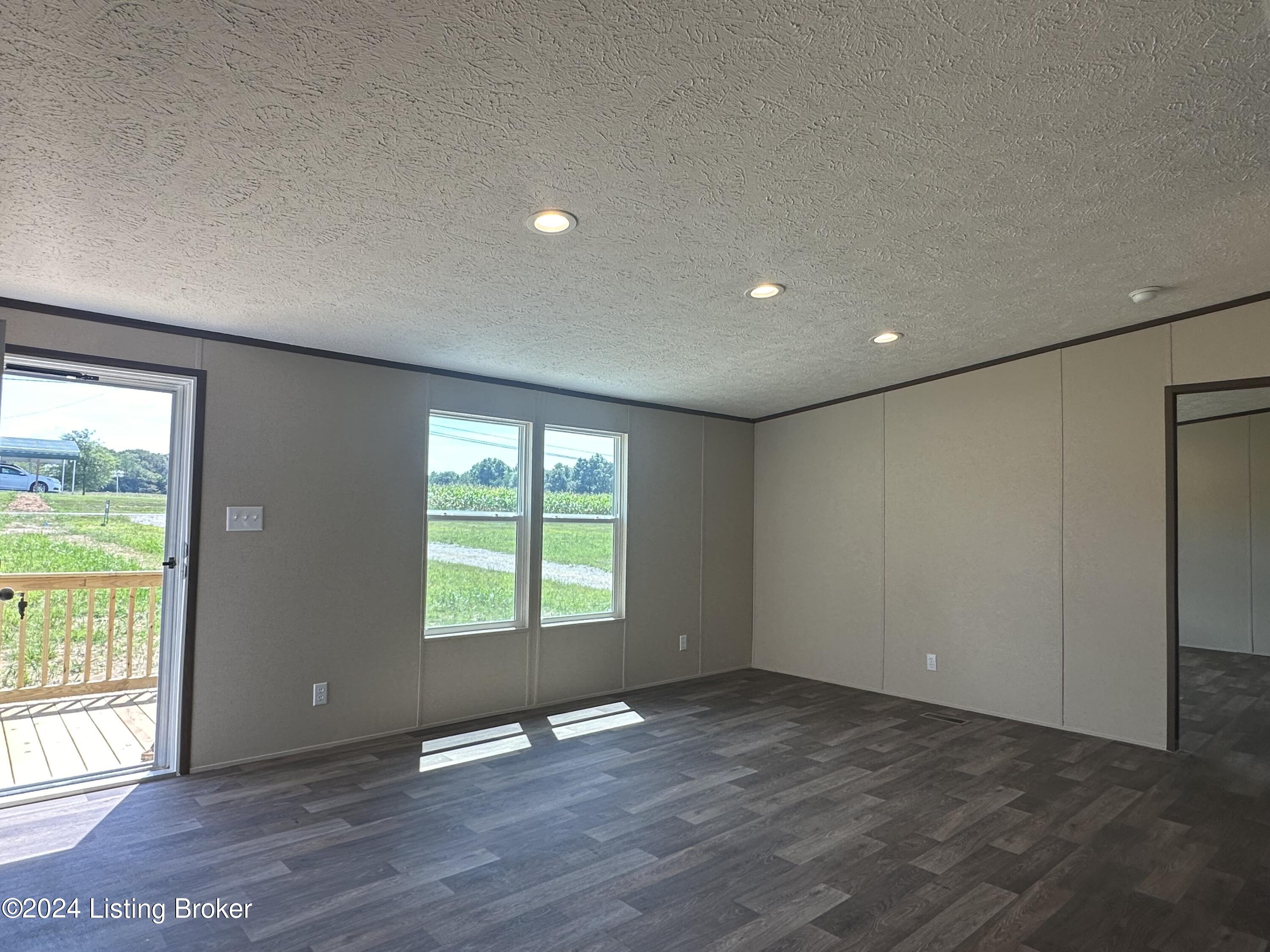 1261 Weldon Road Brandenburg, KY 40108 - Photo 5 of 33 IMG_6527