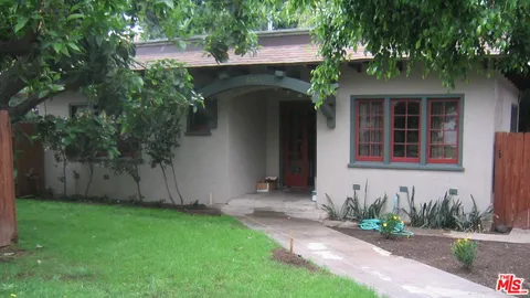 $2,950,000 | 6043 Selma Avenue, Los Angeles, CA 90028