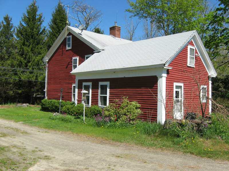 124 Hall Road Coventry, RI 02827 - Photo 3 of 8 Exterior Front.