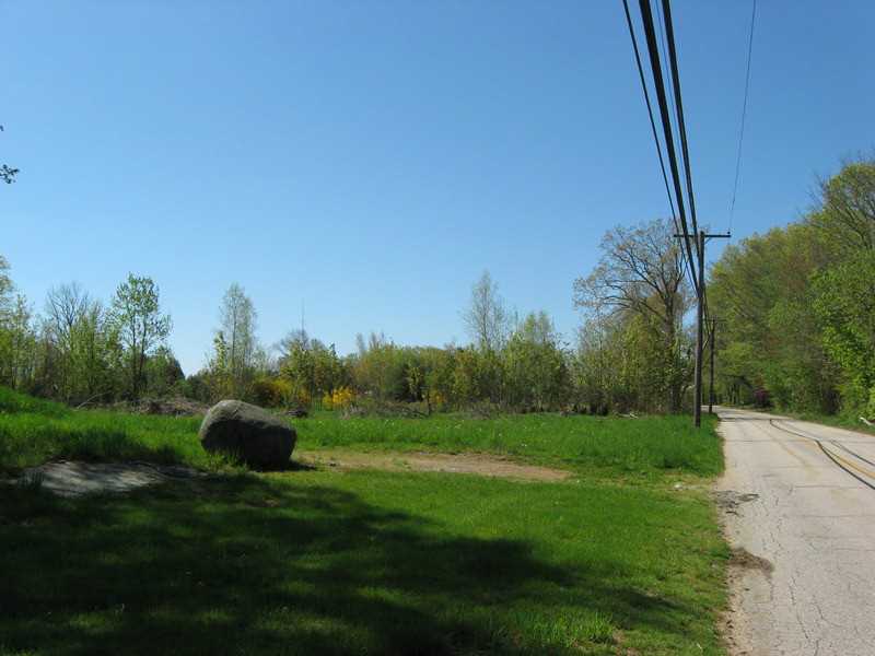 124 Hall Road Coventry, RI 02827 - Photo 6 of 8 Land/Lot.