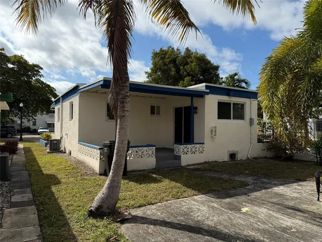 $2,150 | 1857 Madison Street, Unit 1, Hollywood, FL 33020