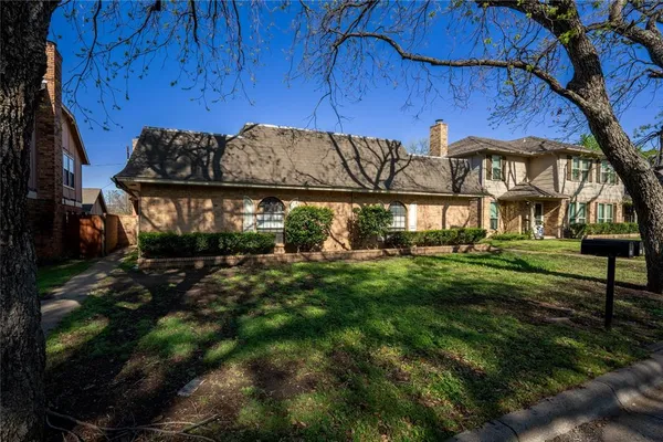 $220,000 | 604 Windgate Court, Arlington, TX 76012