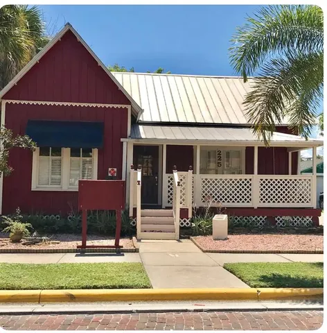 $1,950 | 225 Sullivan Street, Punta Gorda, FL 33950