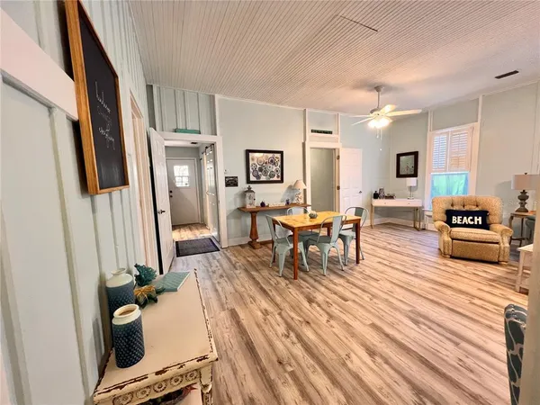 $1,950 | 225 Sullivan Street, Punta Gorda, FL 33950