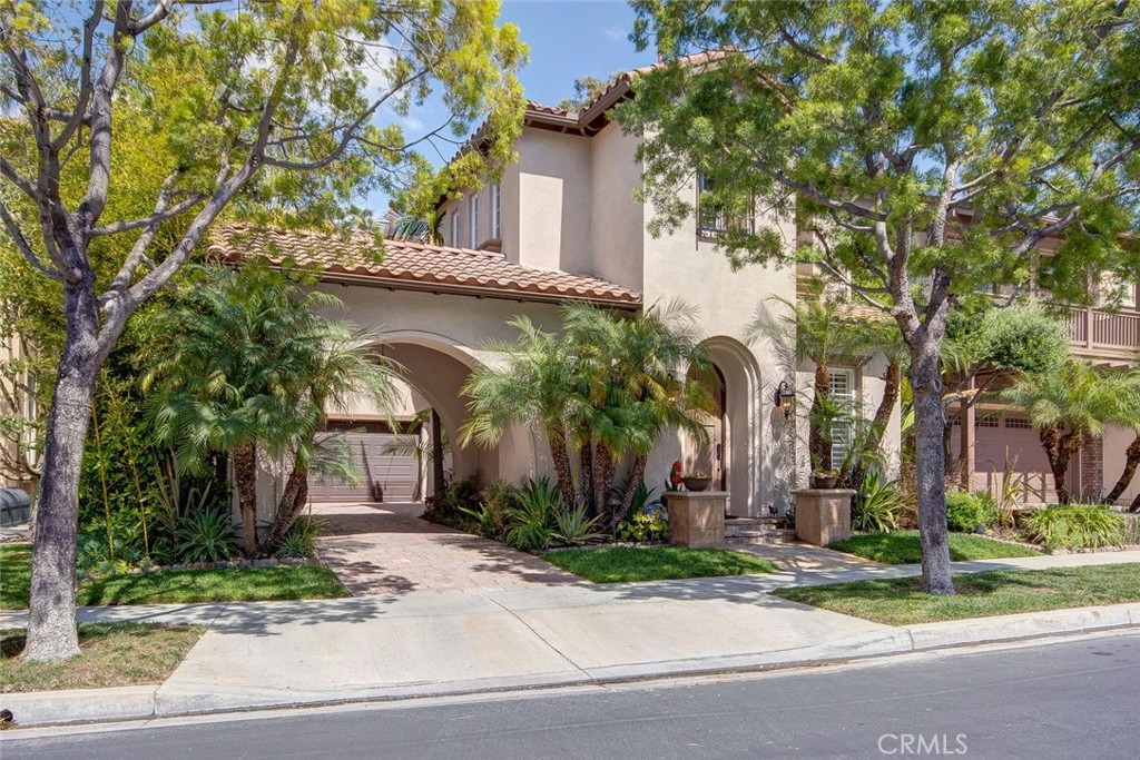 43 Carpenteria Irvine, CA 92602 - Photo 43 of 43 front view of house with a street