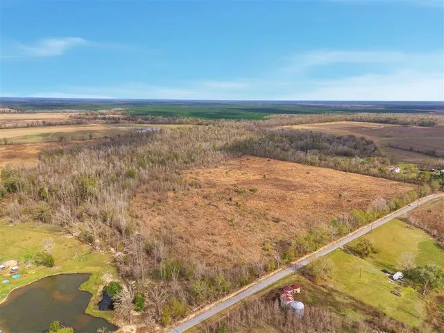 $67,500 | 2 Walker Road, Reeves, LA 70658