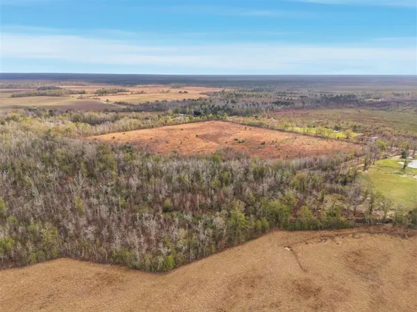 $67,500 | 2 Walker Road, Reeves, LA 70658