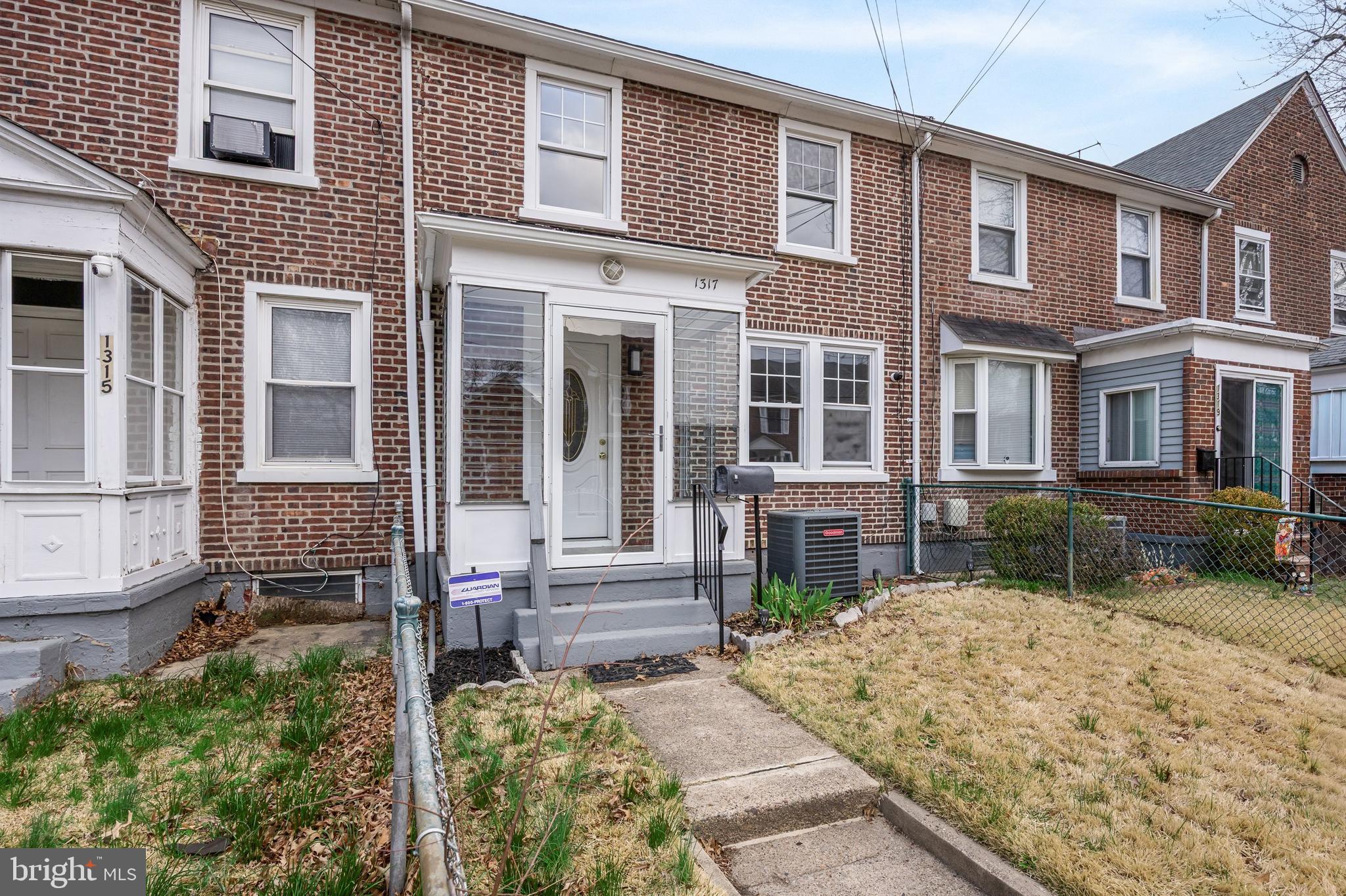 1317 Argus Road Camden, NJ 08104 - Photo 1 of 21