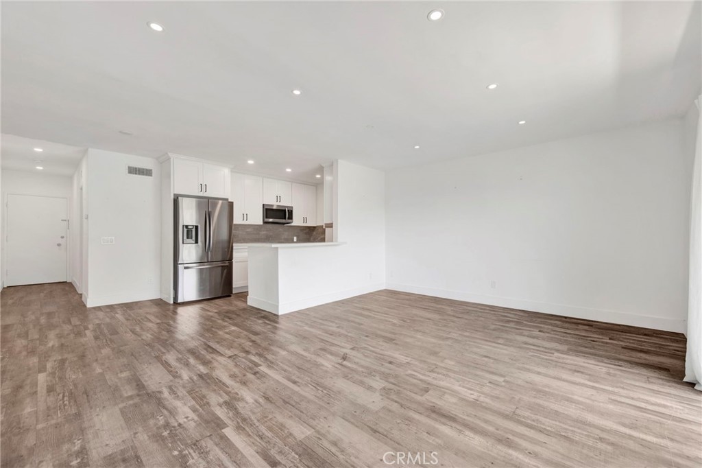 1935 Alpha Road, Unit 229 Glendale, CA 91208 - Photo 7 of 14