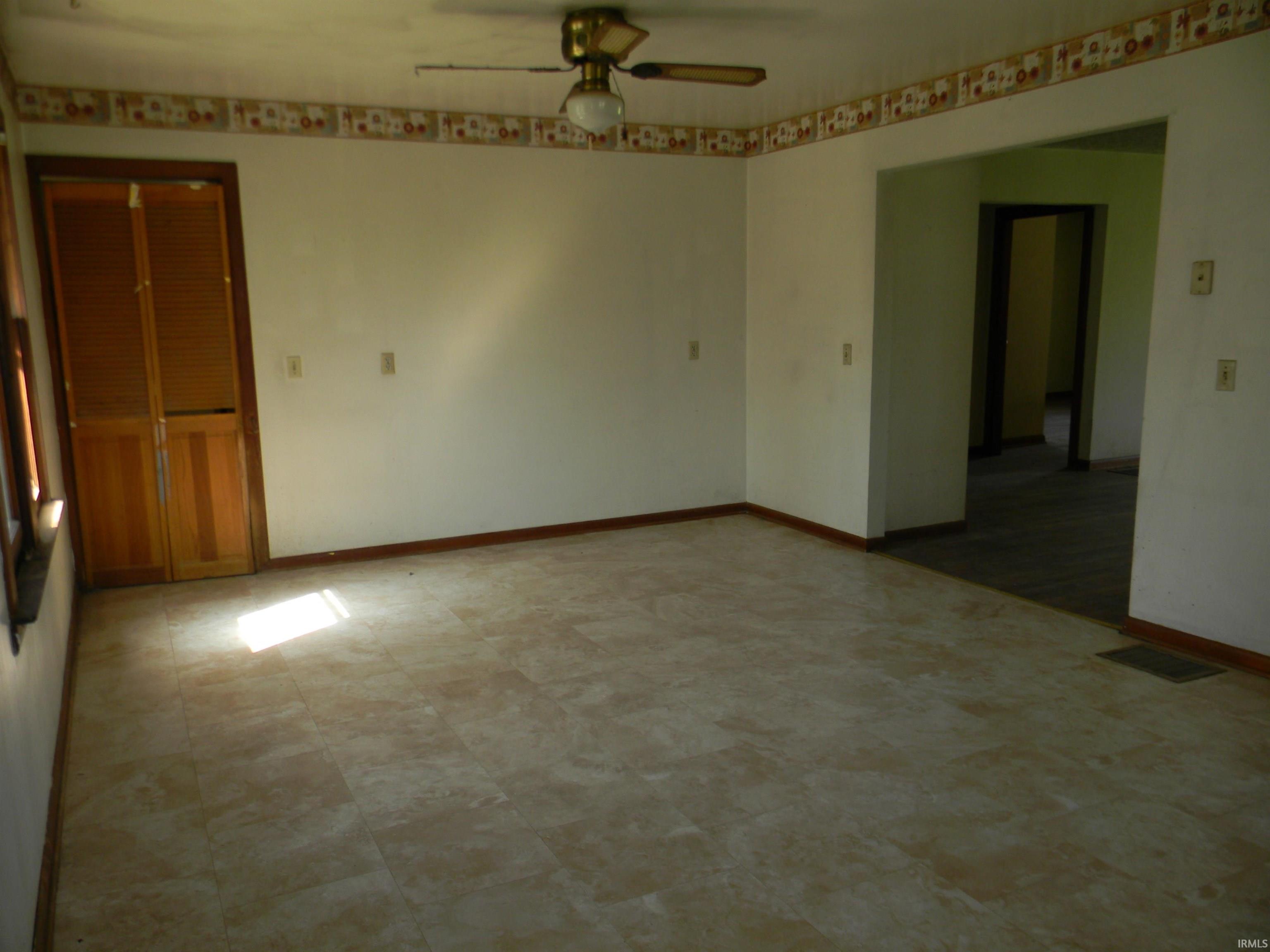 1137 Bucklew Road Spencer, IN 47460 - Photo 8 of 33 Gallery Image 8