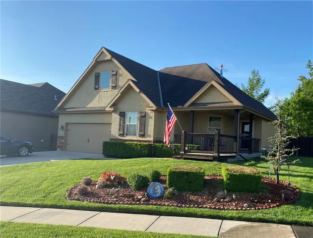 $369,950 | 22325 West Cedar Street, Tonganoxie, KS 66086