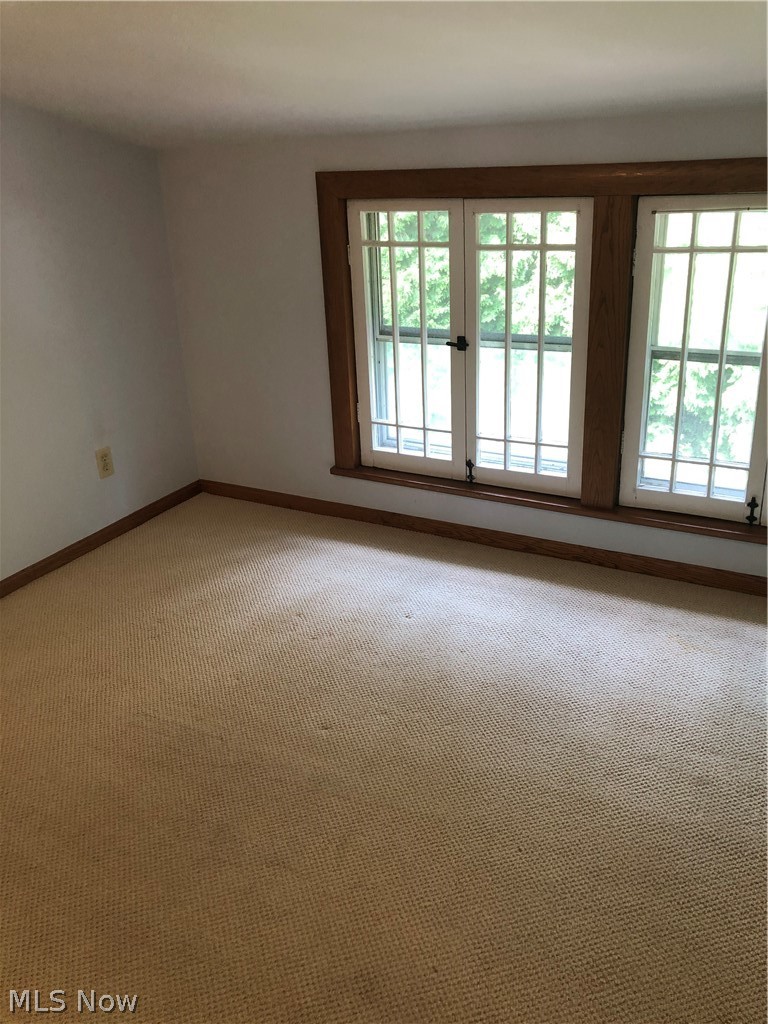 18333 Marcella Road Cleveland, OH 44119 - Photo 14 of 26 Gallery Image 14