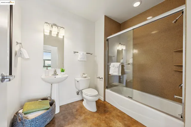 $599,000 | 428 Alice Street, Unit 822, Oakland, CA 94607