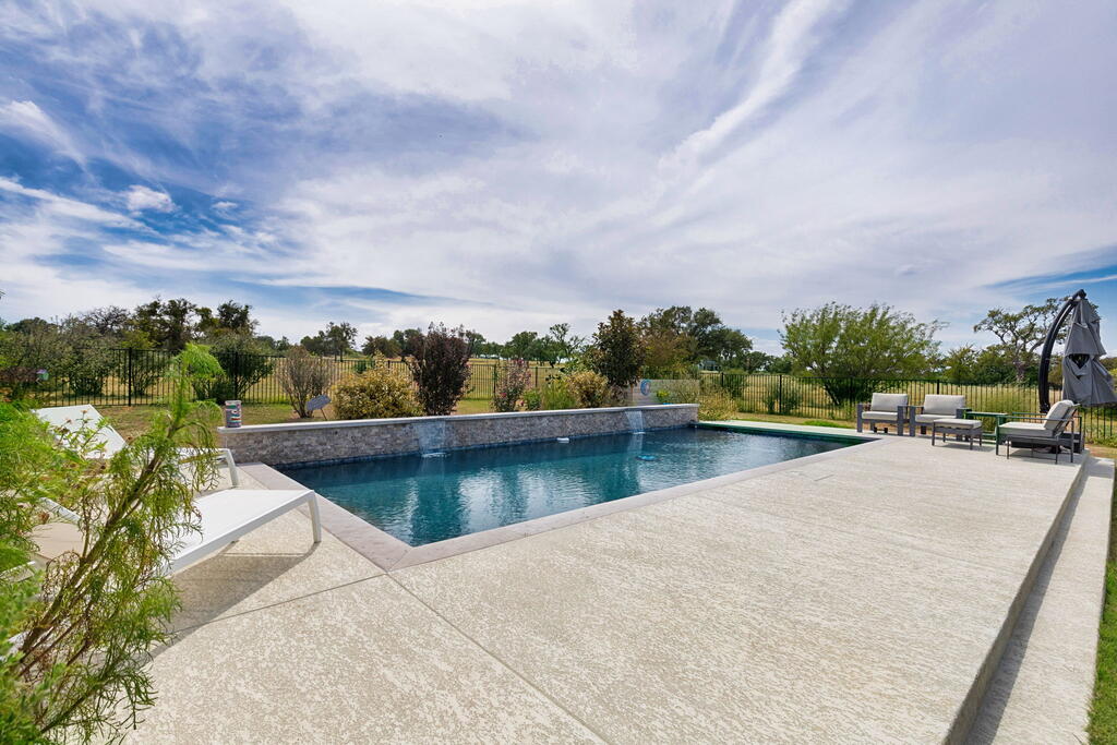 803 Comanche Ridge Round Mountain, TX 78663 - Photo 12 of 43 Gallery Image 12