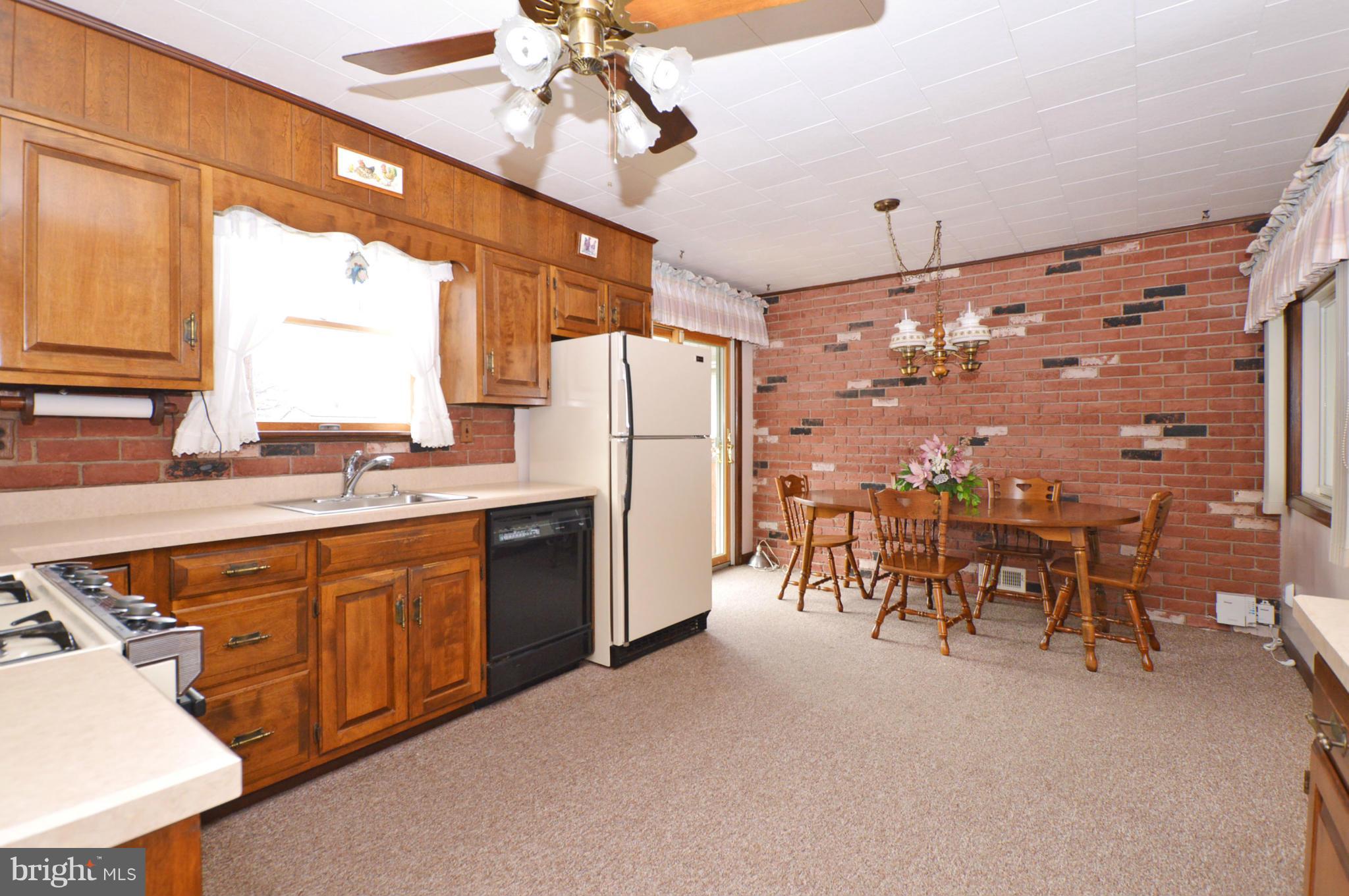 2624 Plainfield Road Baltimore, MD 21222 - Photo 11 of 30 Kitchen