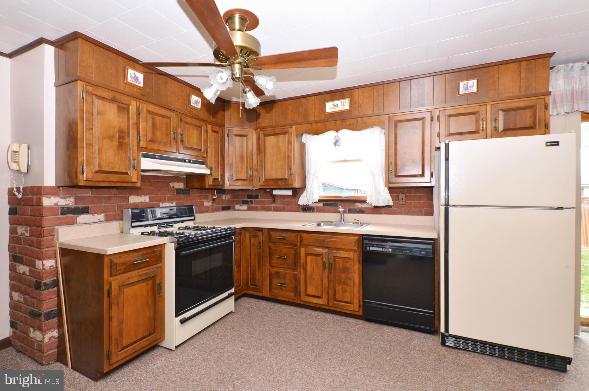 2624 Plainfield Road Baltimore, MD 21222 - Photo 12 of 30 Kitchen