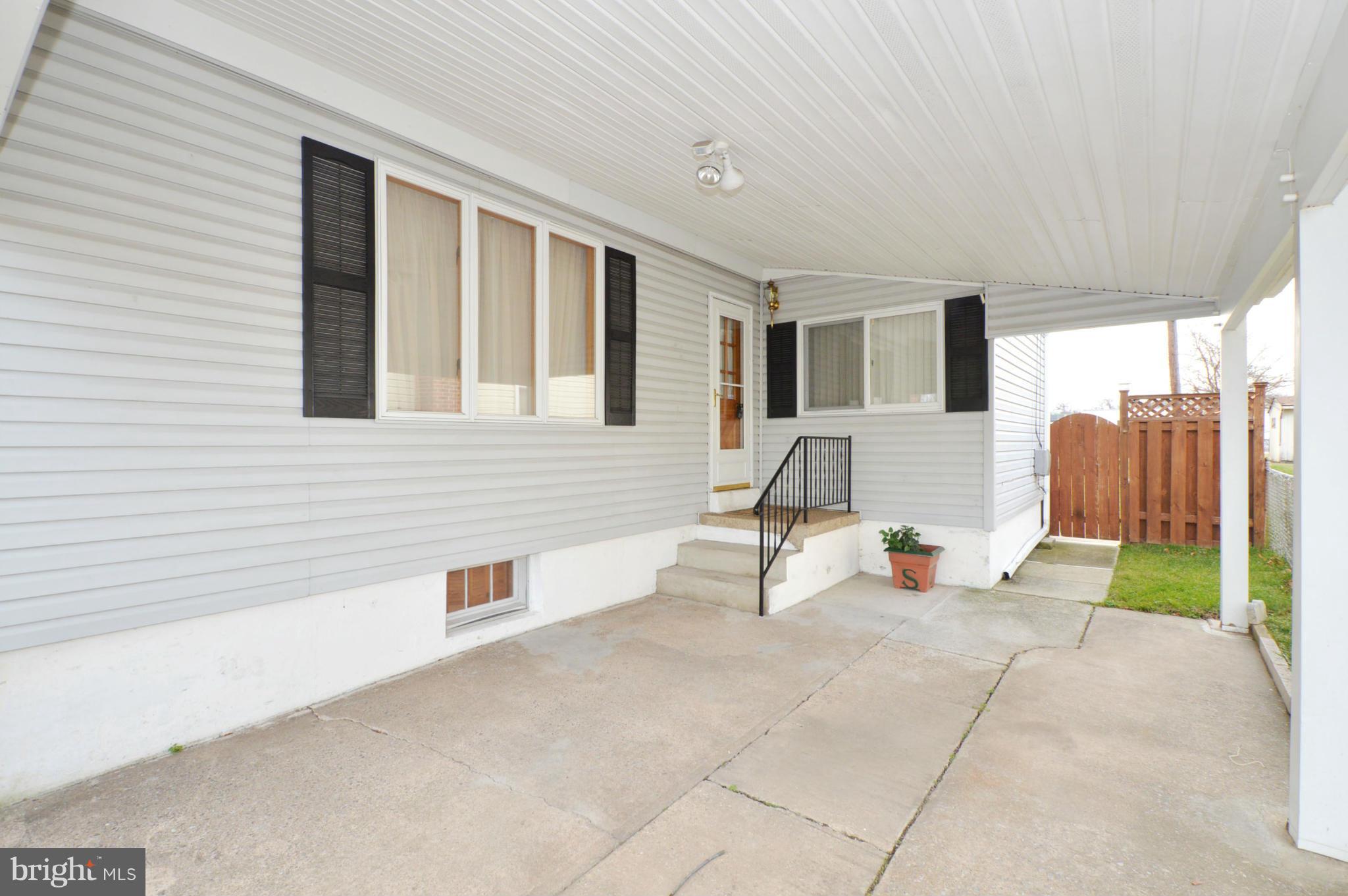 2624 Plainfield Road Baltimore, MD 21222 - Photo 24 of 30 Carport