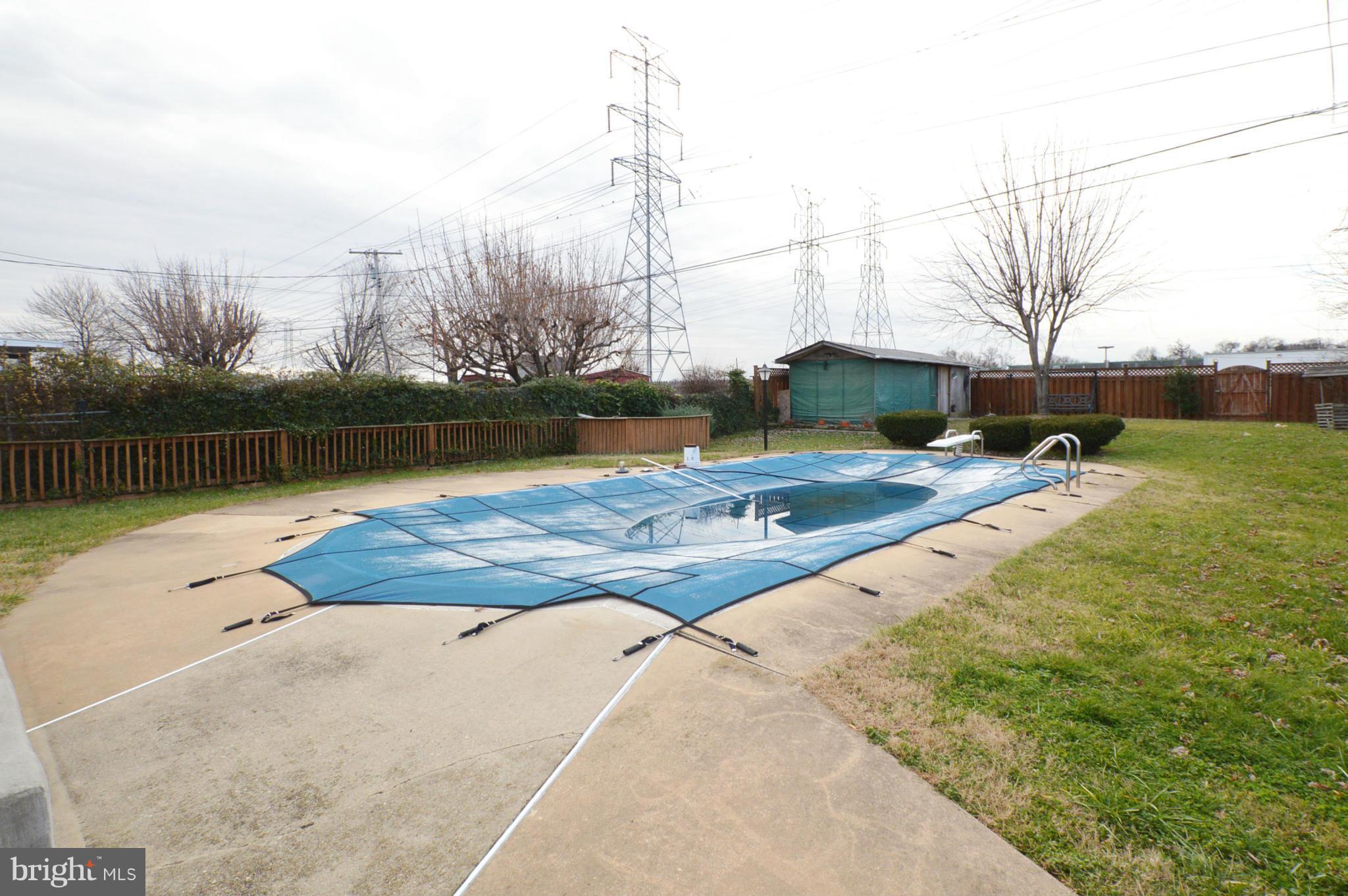 2624 Plainfield Road Baltimore, MD 21222 - Photo 27 of 30 In-Ground Pool