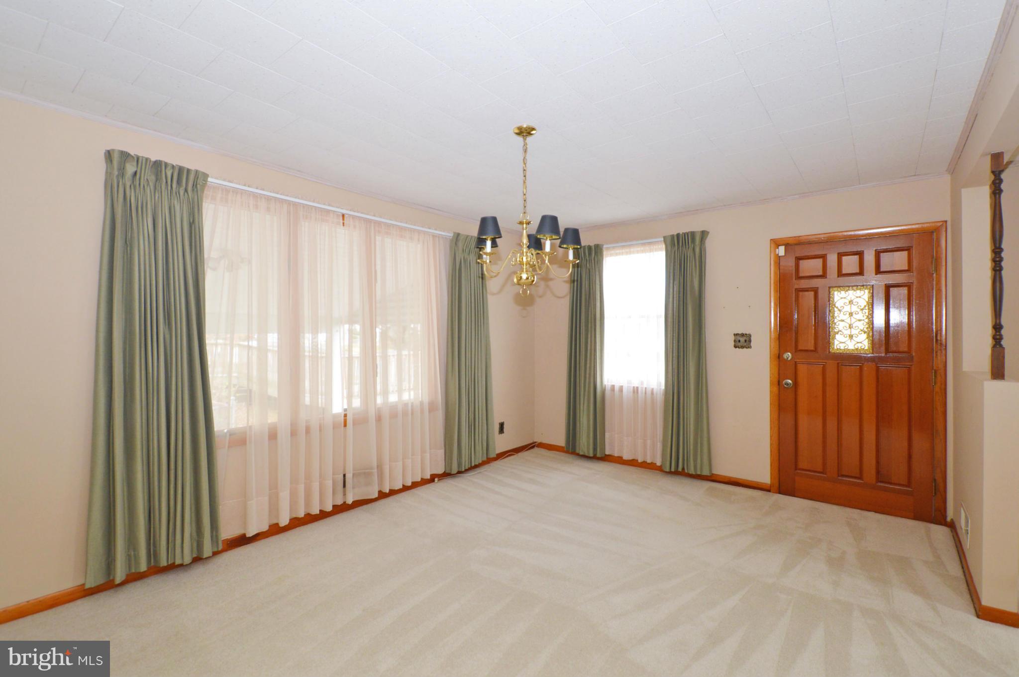 2624 Plainfield Road Baltimore, MD 21222 - Photo 6 of 30 Dining Room