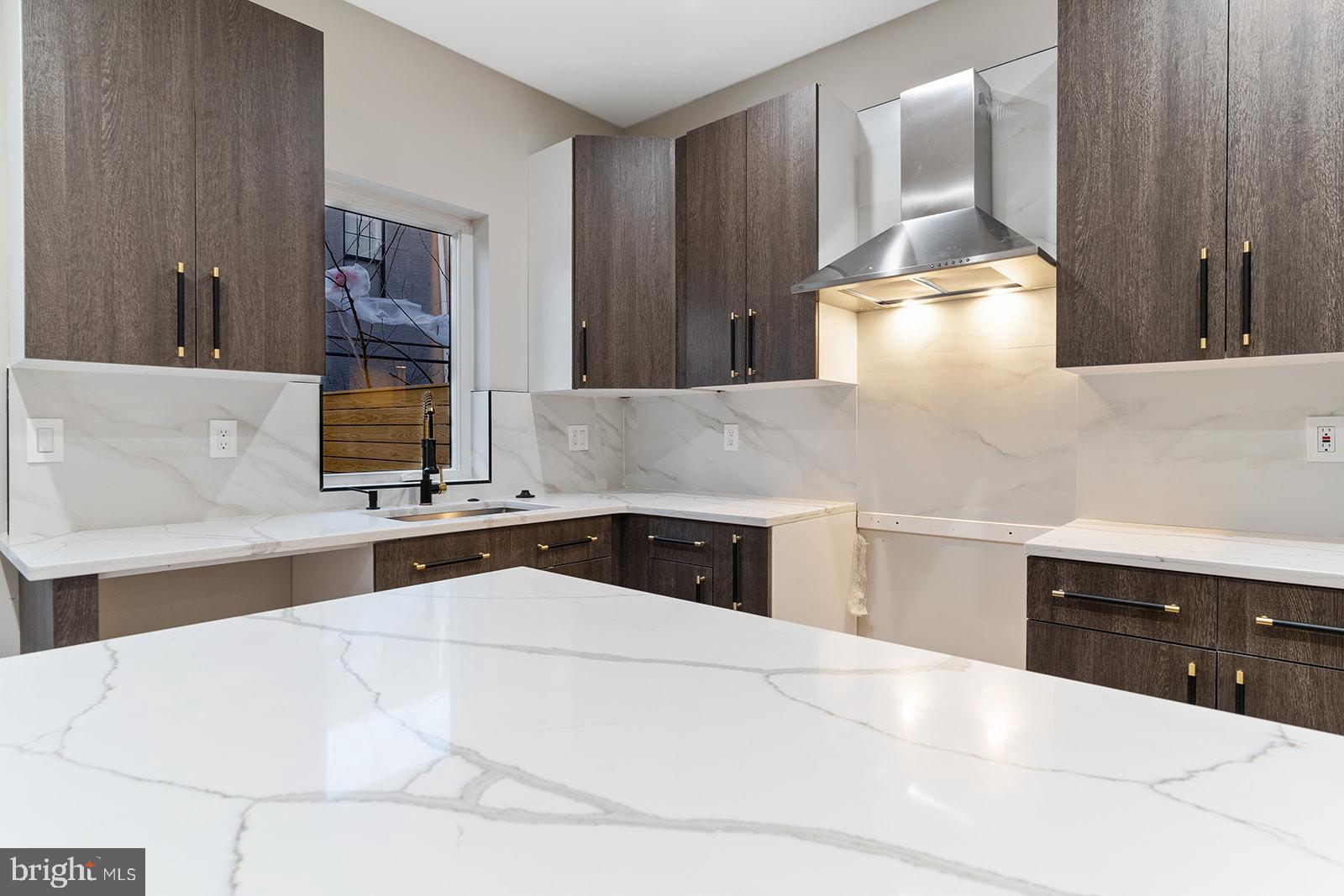 2047 Moore Street Philadelphia, PA 19145 - Photo 22 of 55