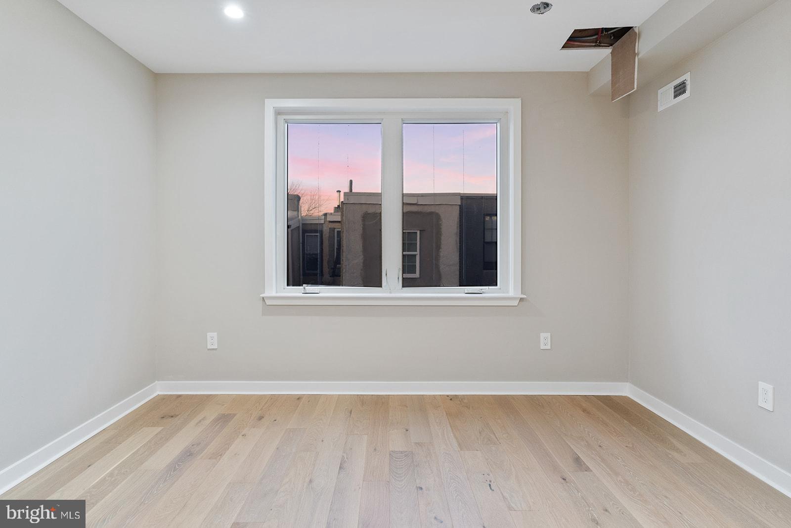 2047 Moore Street Philadelphia, PA 19145 - Photo 24 of 55