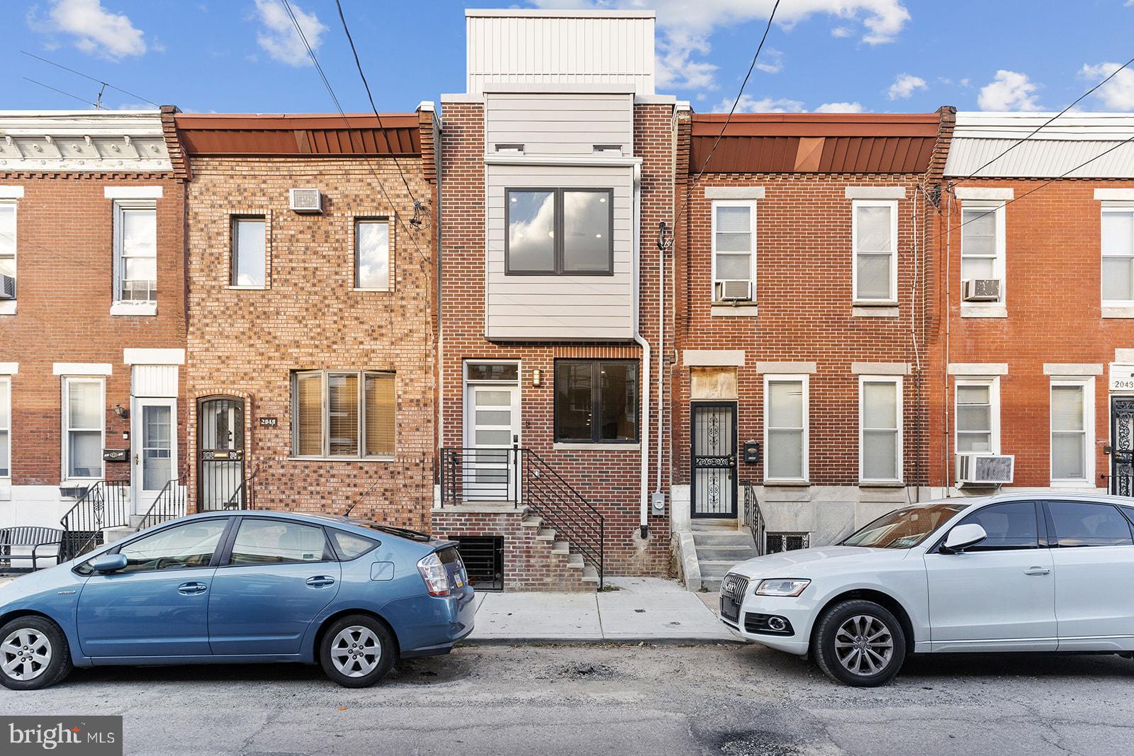 2047 Moore Street Philadelphia, PA 19145 - Photo 4 of 55