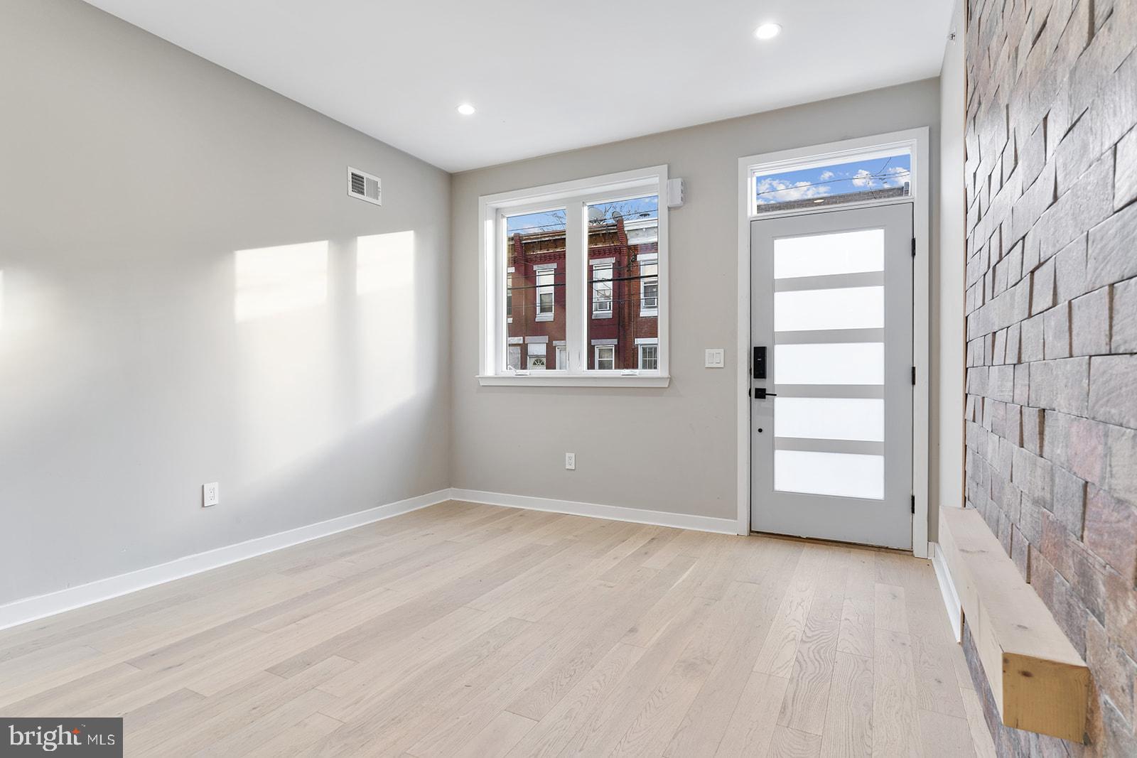 2047 Moore Street Philadelphia, PA 19145 - Photo 10 of 55