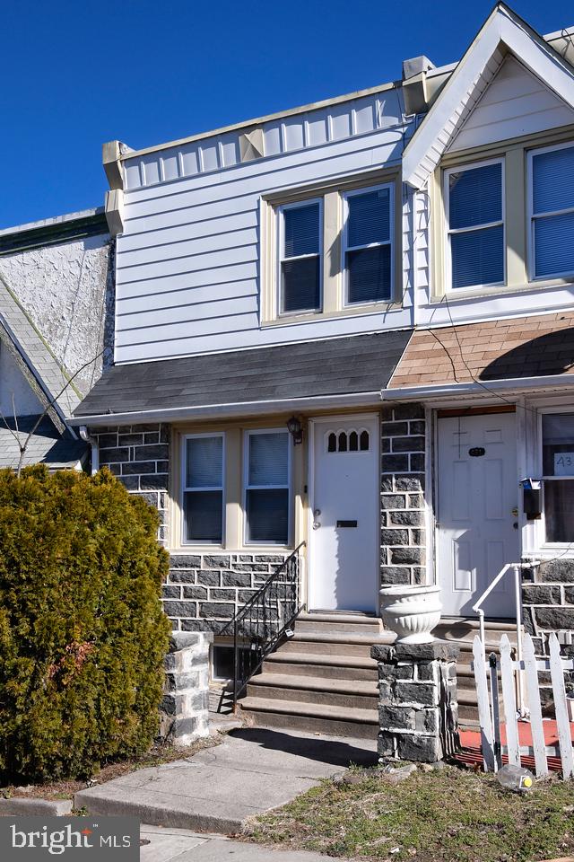 429 Timberlake Road Upper Darby, PA 19082 - Photo 1 of 40