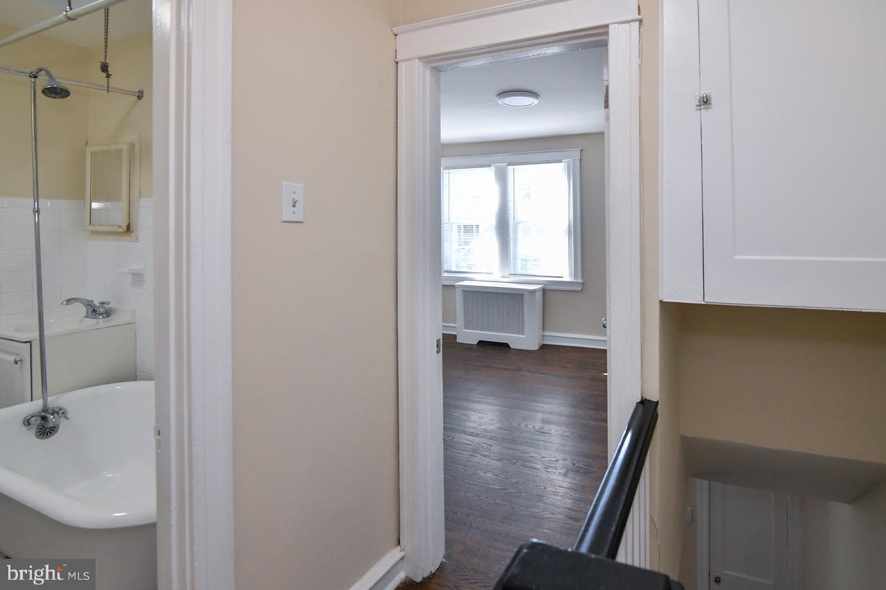429 Timberlake Road Upper Darby, PA 19082 - Photo 32 of 40