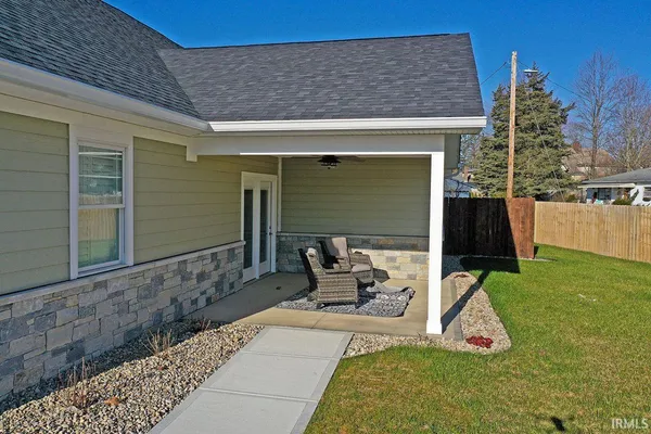 $339,900 | 315 Blue River Drive, Knightstown, IN 46148