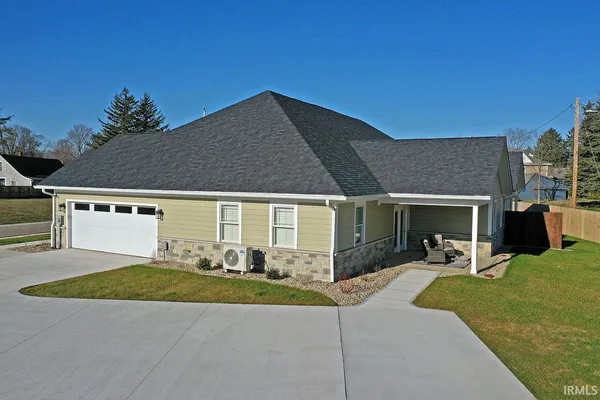$339,900 | 315 Blue River Drive, Knightstown, IN 46148