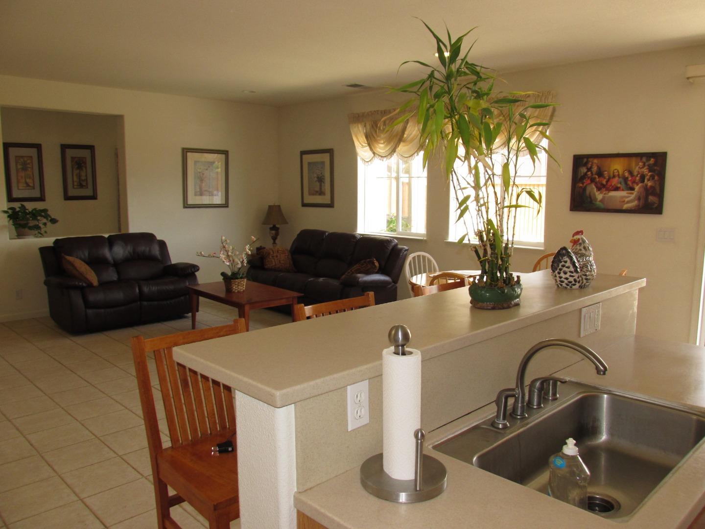 4725 Sea Ridge Court Seaside, CA 93955 - Photo 5 of 22 Gallery Image 5