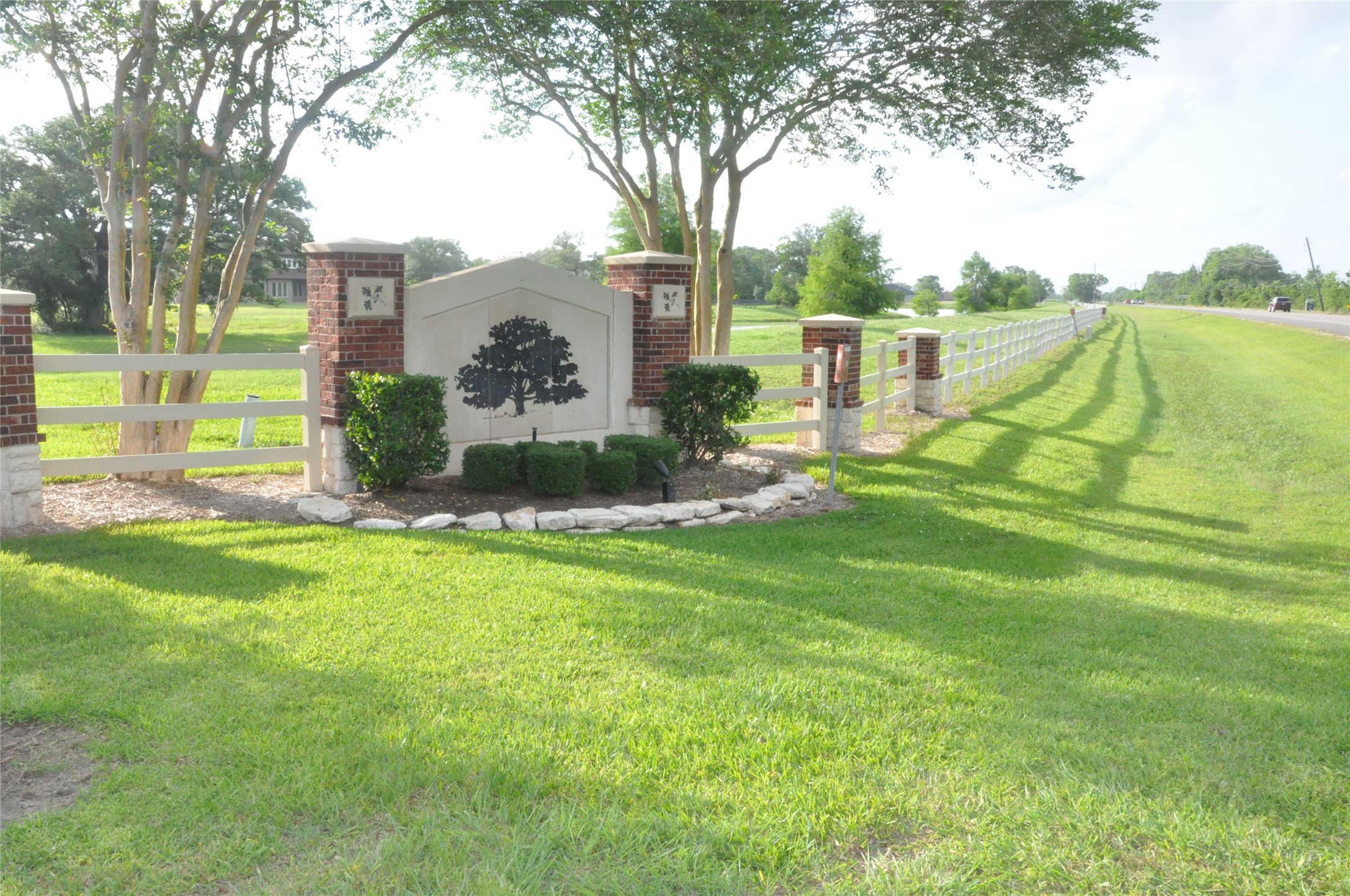 1414 Lakeland Circle Rosharon, TX 77583 - Photo 3 of 15