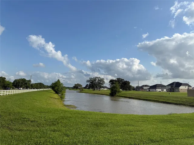 $124,990 | 1414 Lakeland Circle, Rosharon, TX 77583