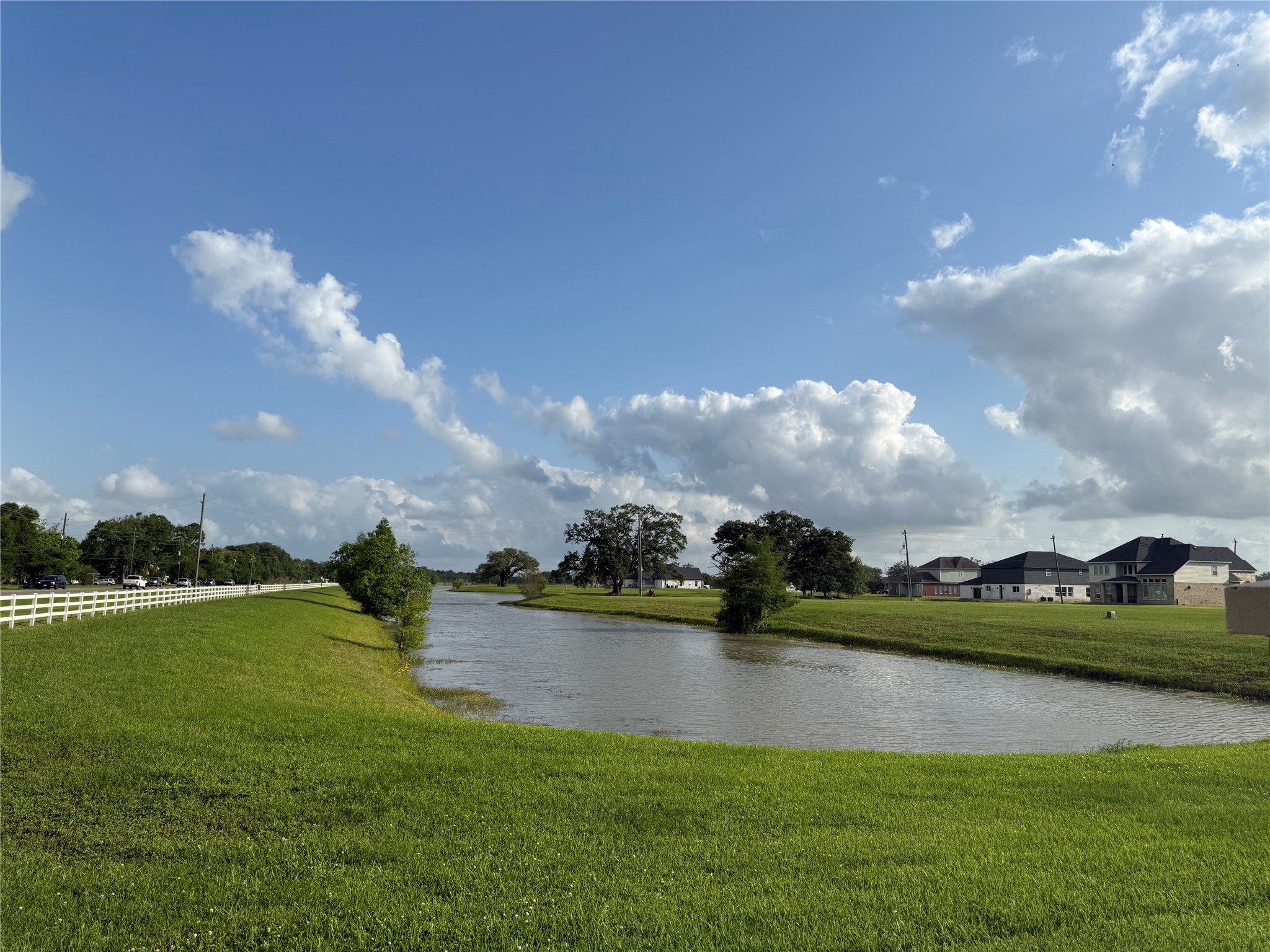 1414 Lakeland Circle Rosharon, TX 77583 - Photo 10 of 15