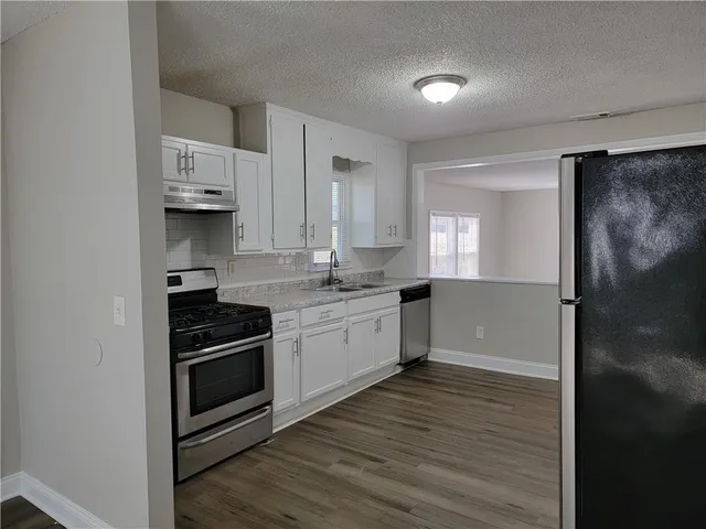 $203,000 | 6338 Longwood Court, Kansas City, KS 66104