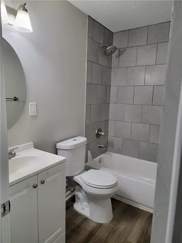 $203,000 | 6338 Longwood Court, Kansas City, KS 66104